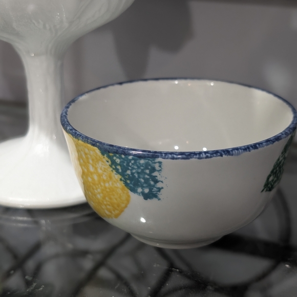 Vibrant Ceramic Bowl with Blue Rim - Picture 3 of 7